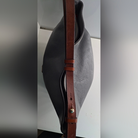 Dooney & Bourke Pebble Grain Leather Thea Hobo Bag Great Condition - Picture 5 of 8